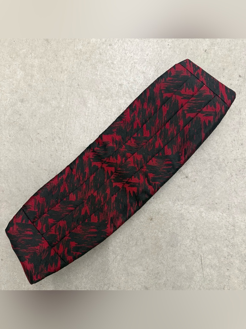AFTER SIX Black & Red Geometric Print Cummerbund - One size fits all